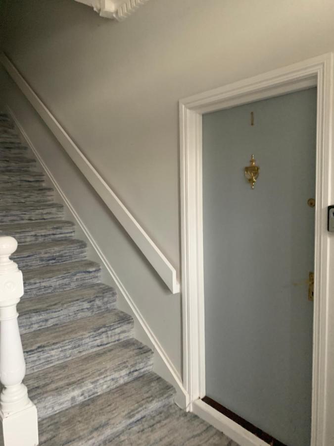 דירות פורטראש Stunning 3 Bed Seafront Mansion Building Sleeps 6 Adults Or 8 With Kids מראה חיצוני תמונה
